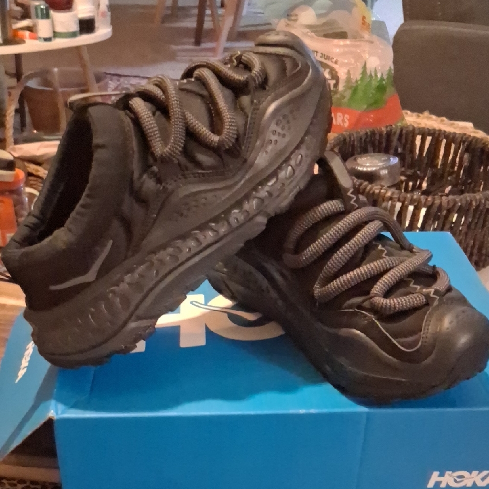 NWT Hoka One One Oro Women's Black Sneakers, Size 7.5. SAME DAY SHIPPING!